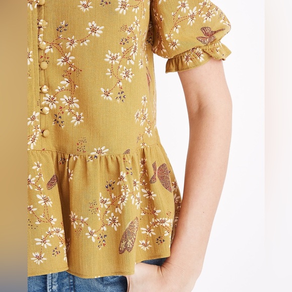 Madewell Tops - Madewell Courtyard Ruffle-Hem Top in
Butterfly Sanctuary .